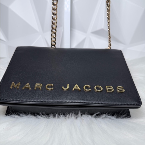 🌸Marc Jacobs Black and Gold Crossbody Bag 🌷 - Picture 4 of 13